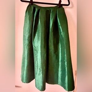 Elegant Green Tafetta Midi Skirt
